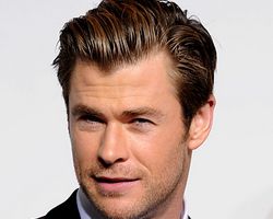 WHAT IS THE ZODIAC SIGN OF CHRIS HEMSWORTH?